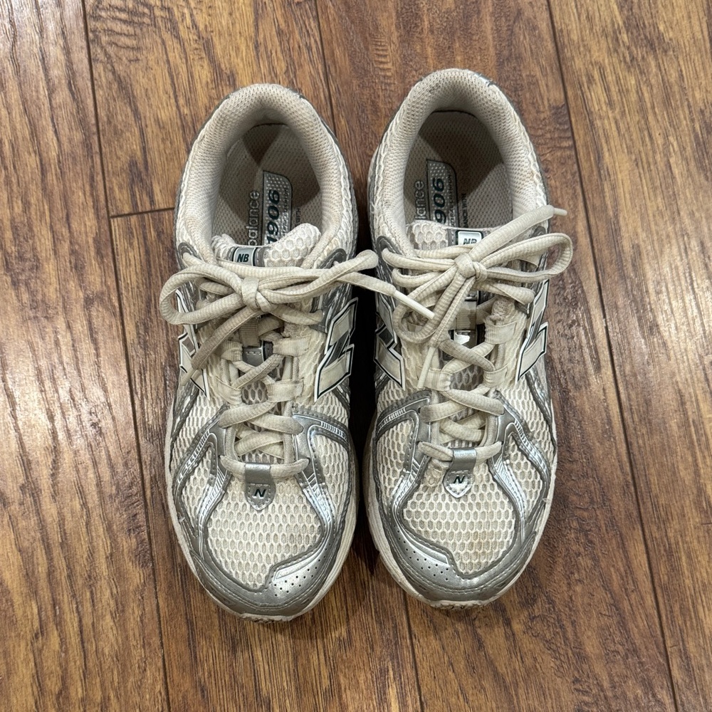 New Balance 1906